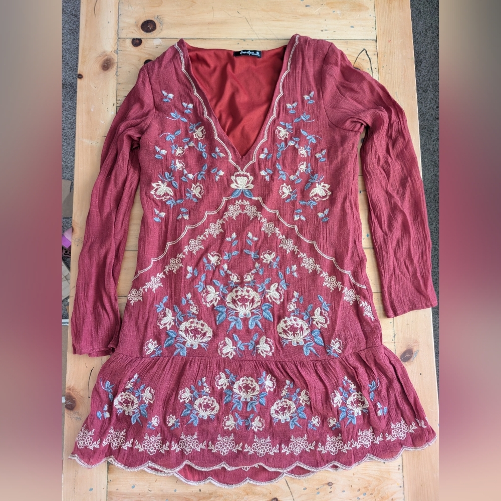 Nanamacs Embroidered Floral Long Sleeve Dress